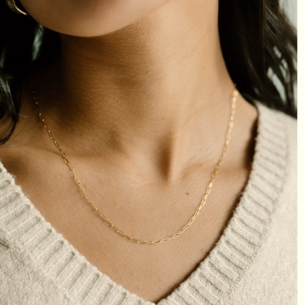 14k Gold vermeil Paperclip Chain 18” + 2” NO OFFERS 💖waterproof dainty